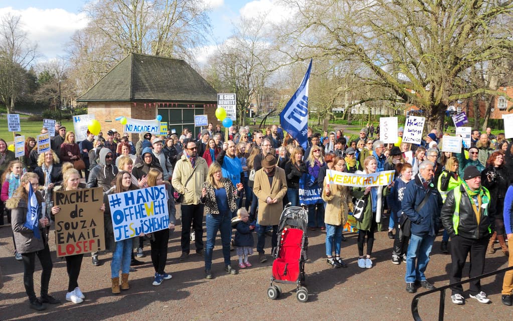 Bonus Issue vs Stock Split — Why Your Portfolio Looks Different the Next Morning